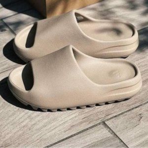 Adidas Yeezy Slide Desert Sand